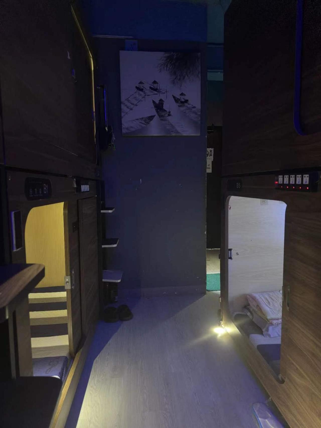 Sleep Cubee Hostel Гонконг Екстер'єр фото