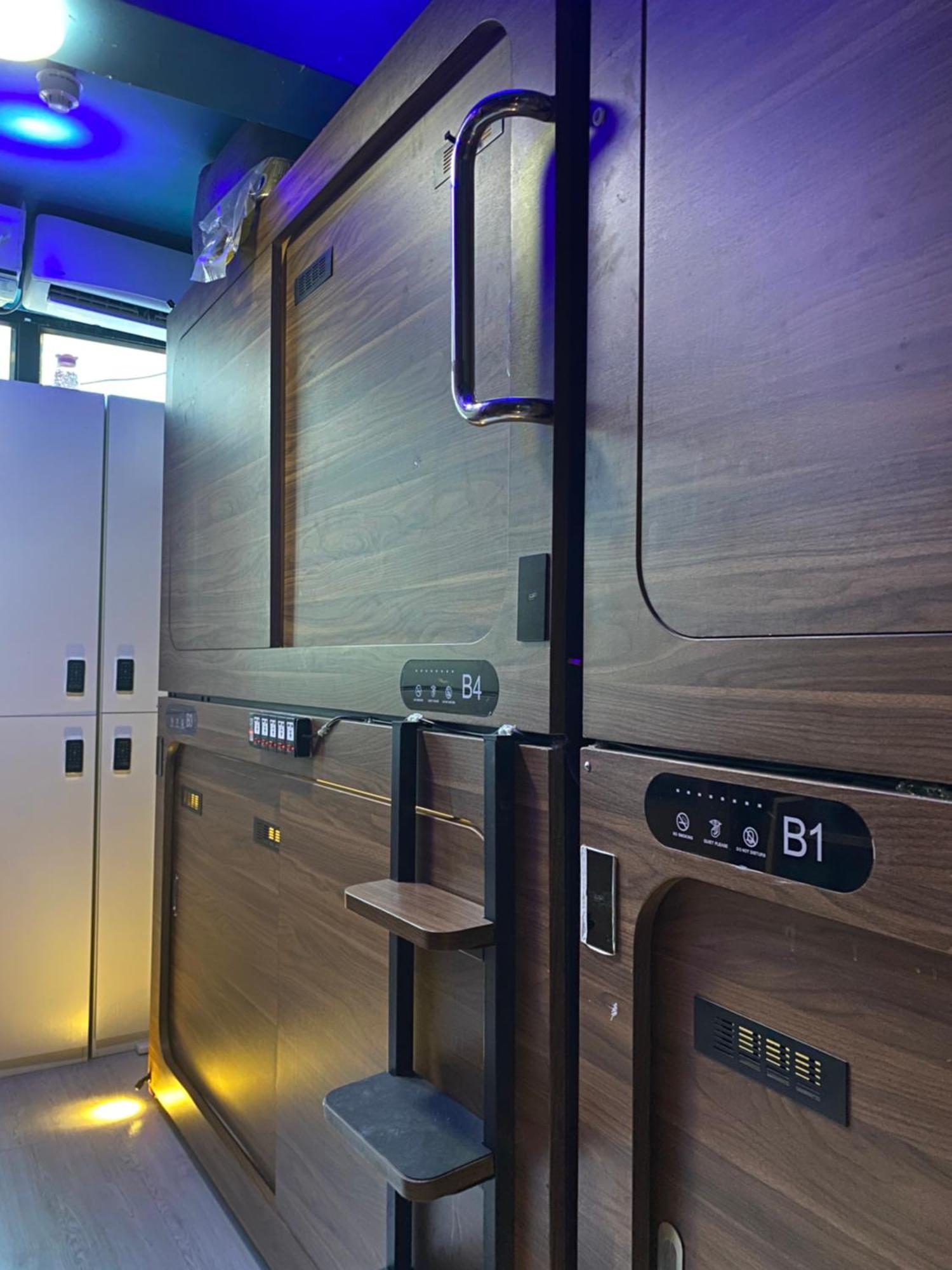 Sleep Cubee Hostel Гонконг Екстер'єр фото